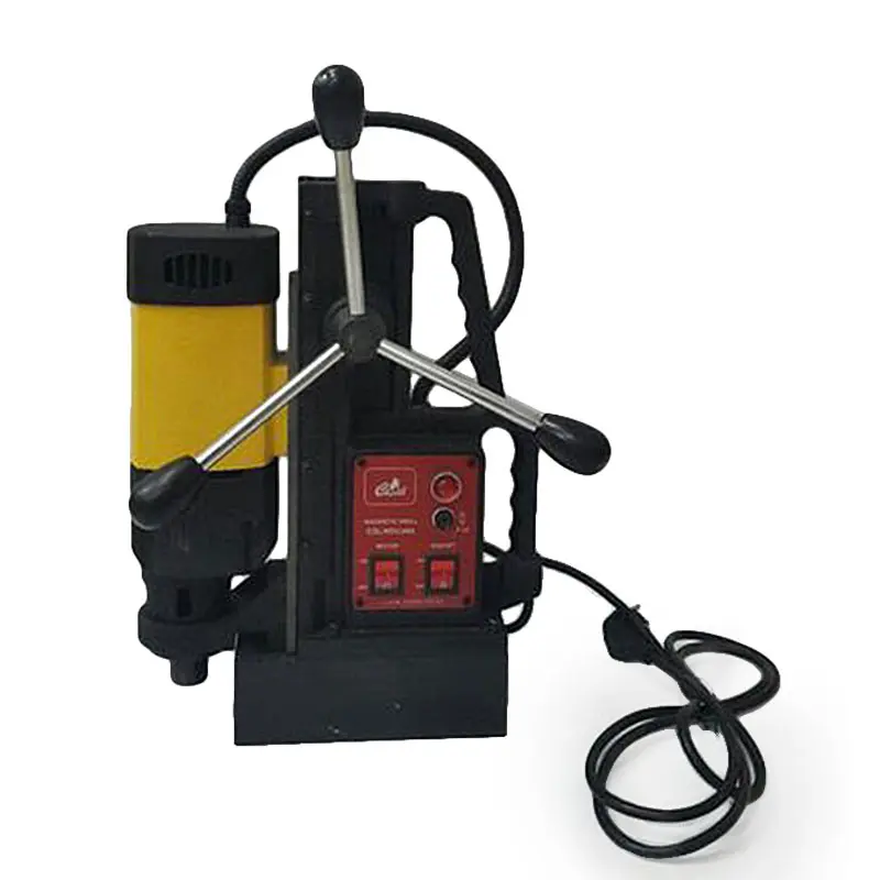 Casal Bor Magnet 23mm Kotak